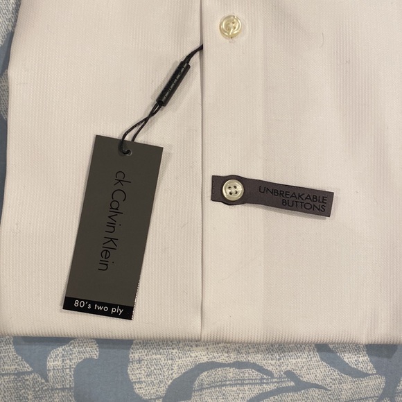 White long sleeve button up shirt - Picture 2 of 4